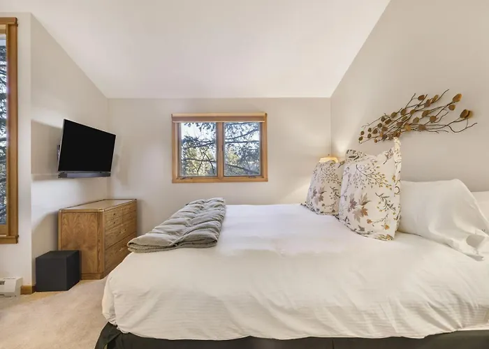 Apartment Rmr: Yarrow 2322 In The Aspenswilsonwy