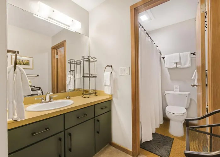 Apartment Rmr: Yarrow 2322 In The Aspenswilsonwy *